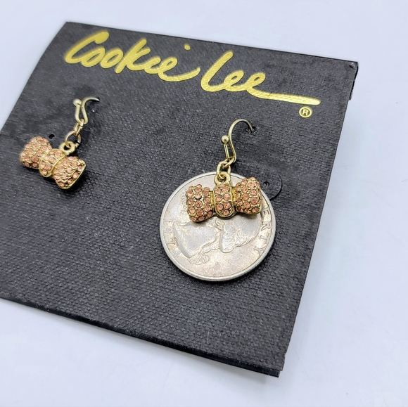 Cookie Lee Bow Earrings Gold Tone Pink Pavè Crystal Dangle New on Card, NWT - Picture 7 of 8